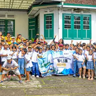 Field Trip and Overplanting with Students from SD Mardi Rahayu Ungaran