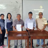 Cooperation Between KPTT Salatiga and Satya Wacana Christian University, Salatiga